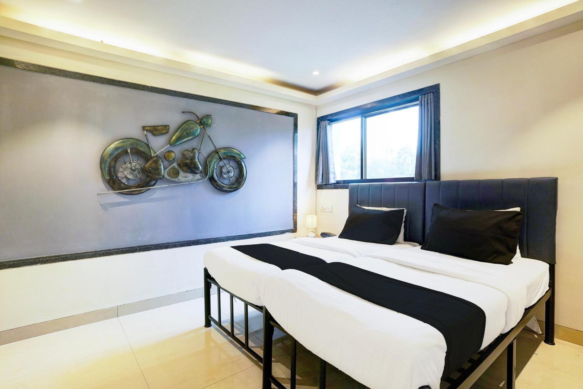 Super Hotel O Seawoods Near Palm Beach Road Formerly Sai Roop 纳威孟买 外观 照片